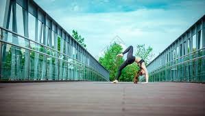 黑猫是黑马 主场仍不败