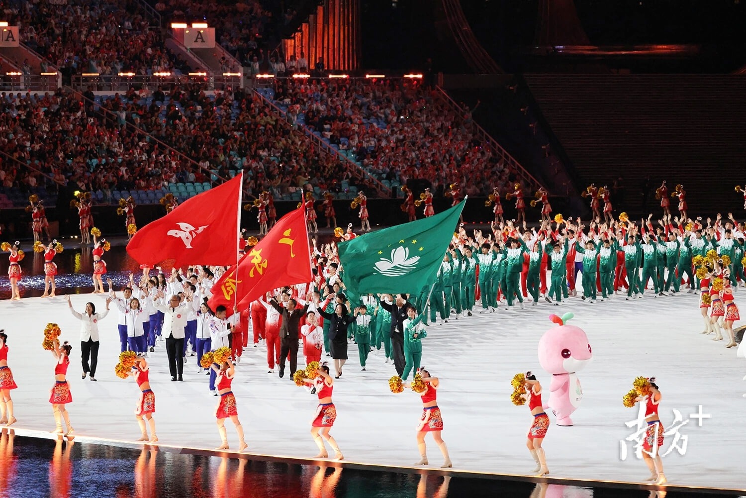 02-03赛季 30分 投篮10／12 对阵小牛